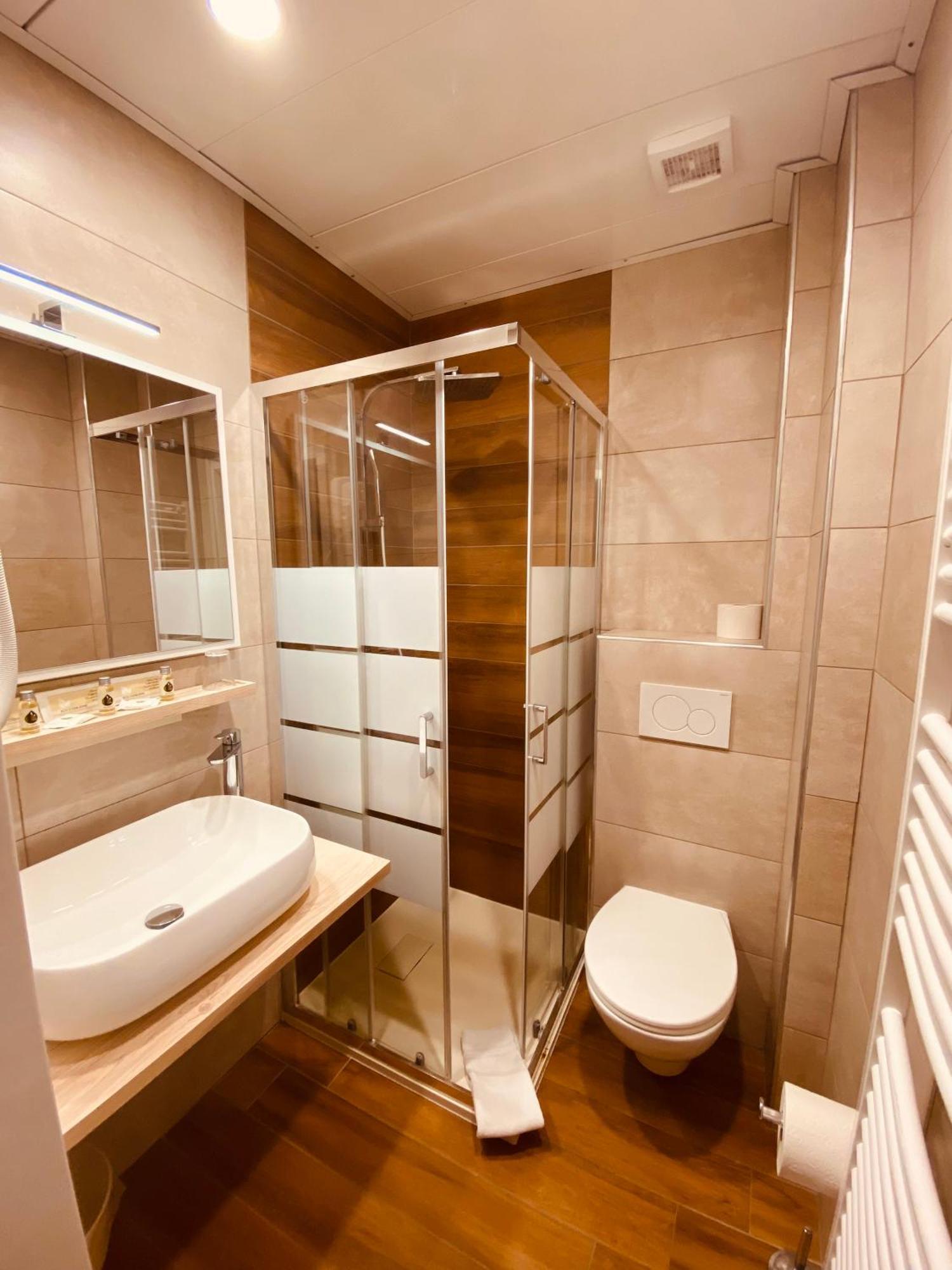 Hotel Garni Montaldi Muralto エクステリア 写真